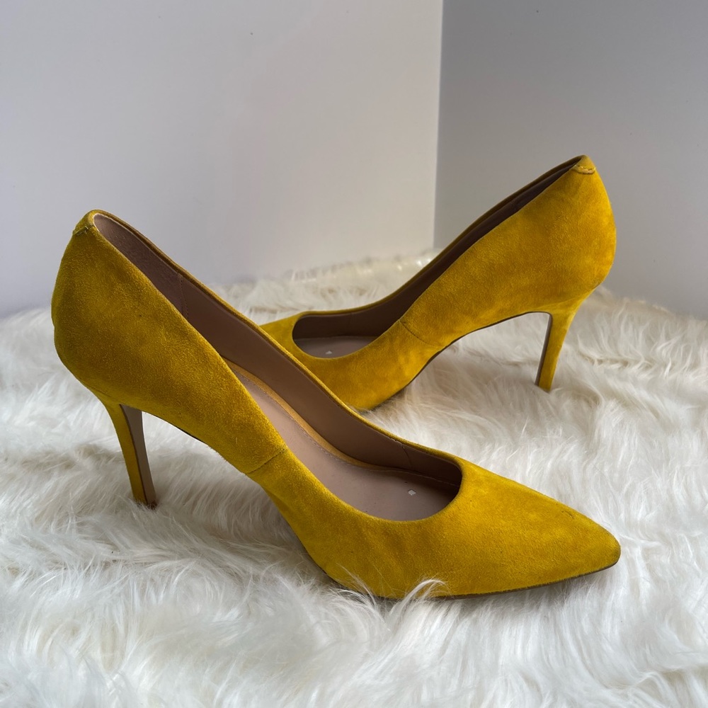 Steve Madden Yellow Suede Heels